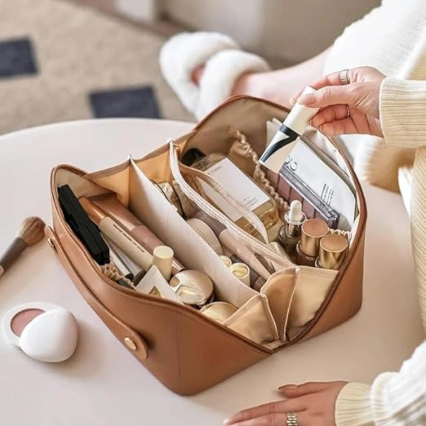 Women’s Waterproof Leather Makeup Organizer