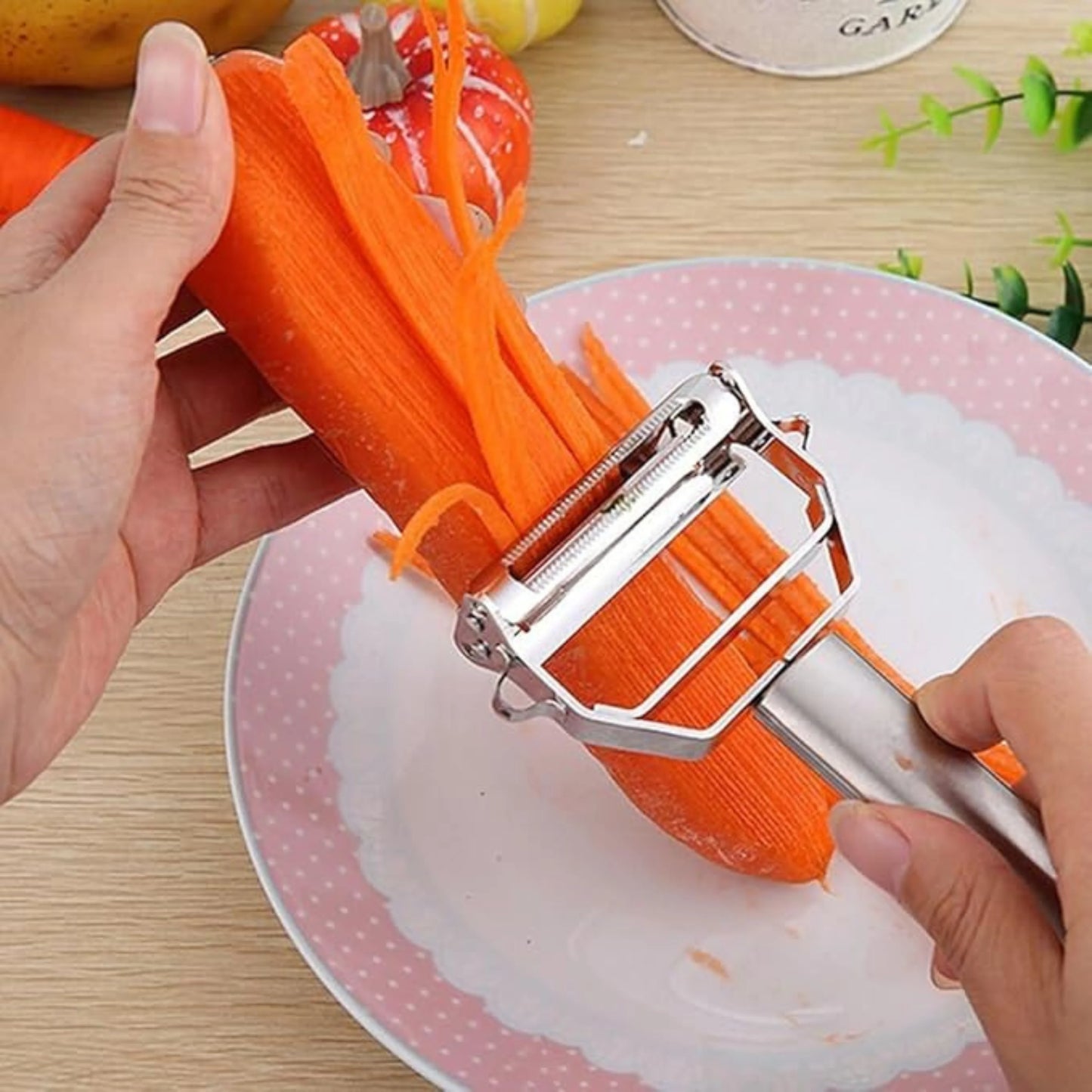 Vegetable and Fruit Peeler